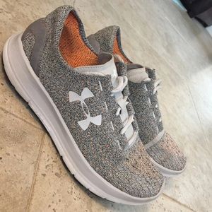 Under Armour Slingride